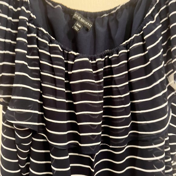 Lane Bryant Blue and White Striped On/Off Shoulder Top 26/28 - Picture 3 of 6